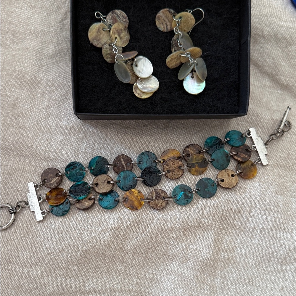 Elegant Multicolor Shell Jewelry Set